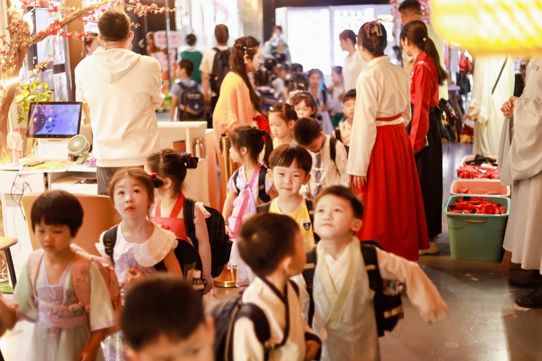 2024年下半年团建适合主题有哪些